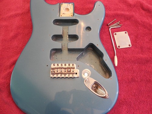 Corpo fender stratocaster mim - corpo,