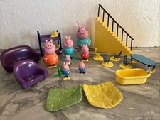 Lotto Personaggi Peppa Pig e accessori