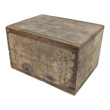 Antica scatola in legno con