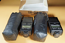 Lot of 2 Nikon Speedlight