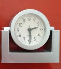 SVEGLIA AL QUARZO DA TAVOLO / COMODINO - COLORE GRIGIO