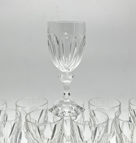 Verre vin cristal signé - à,
