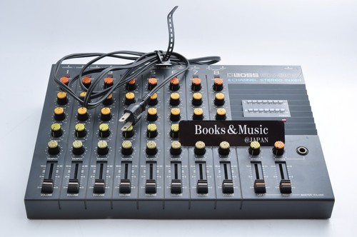 Boss 800 mixer stereo - stereo, 8