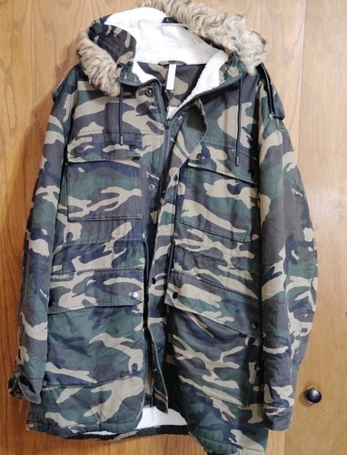 Cappotto parka mimetico uomo