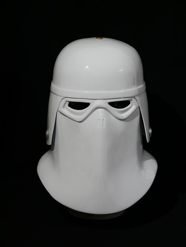 Snowtrooper commander helmet - snowtrooper,