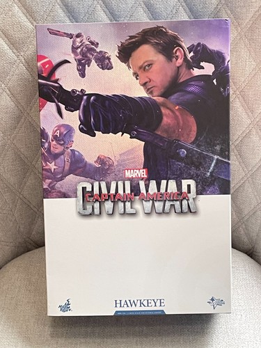 Hot toys marvel captain - hot,