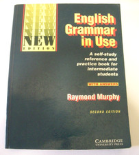 libro  the ENGLISH GRAMMAR in USE  R. Murohy  cambridge university book