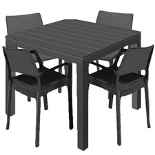 Tavolo e 4 sedie con braccioli