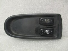 ALZACRISTALLI PULSANTIERA ANTERIORE SINISTRA GUIDA IVECO Daily 4° Serie B 429688