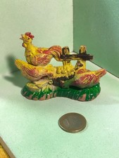 presepe pollaio gruppo di galline con gallo