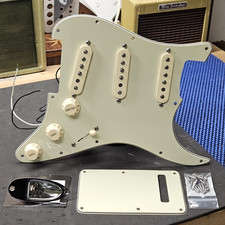 2013 Fender USA Strat Loaded