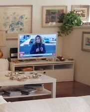 mobile tv,ikea serie besta,colore bianco,buono stato,ritiro milano citta