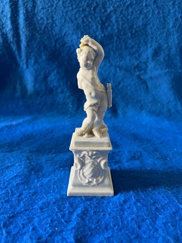 Statuina porcellana allegoria