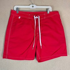 Costume da bagno uomo rosso SUNDEK pantaloncino tavola taglia 33 righe arcobaleno tasca posteriore