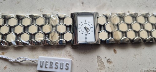 Orologio versus - orologio,