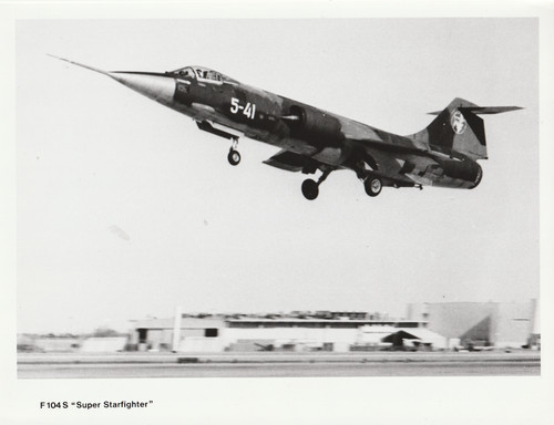 104 super starfighter - 104,