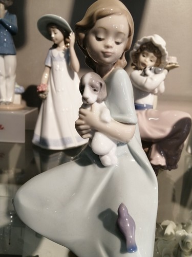 Statuetta nao - di,