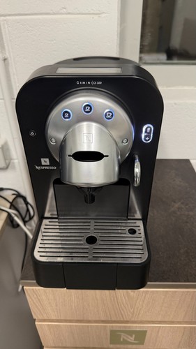 Macchina del caffè nespresso - caffè,