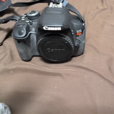Canon EOS Rebel T4i 18MP DSLR