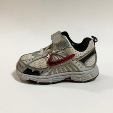 Nike Dart 7 Scarpe Sportive Bambino EUR 19.5 Sneakers Sportswear Argento Silver