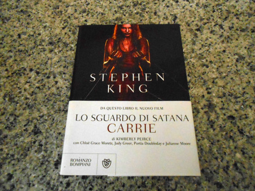 Stephen king carrie - carrie,