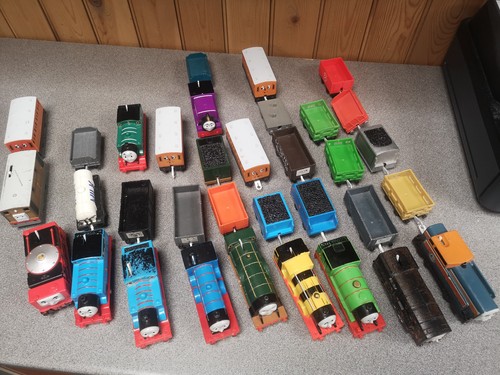 Enorme thomas the tank engine - thomas,
