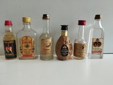 lotto bottigliette liquore vintage anni 60 ancora chiuse 