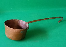 ANTICO GRANDE MESTOLO UTENSILE DA CUCINA ARREDO VINTAGE IN RAME BATTUTO. CI38