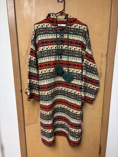 Poncho zara pompon con - pompon,