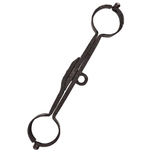 Manette medievali forgiate a - forgiate,