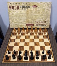 Set scacchi in legno modello