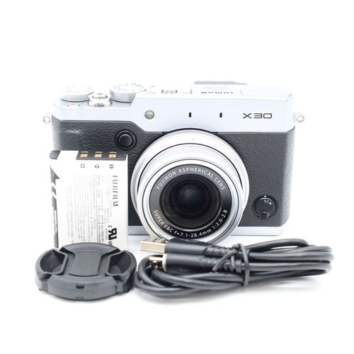 Fotocamera digitale compatta