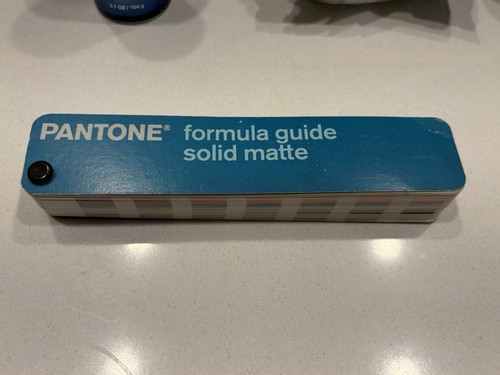 Pantone formula guide solid - guide,
