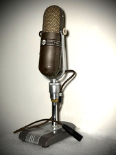 Microfono a nastro RCA 77DX