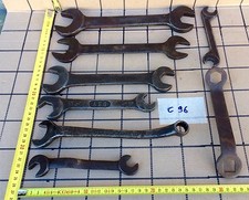 Lotto di 8 vecchie CHIAVI