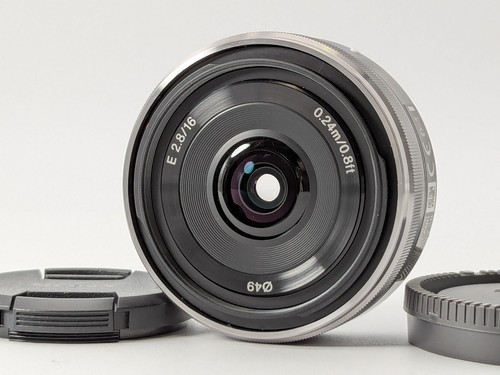 Sony 16mm 8 sel16f28 - 16mm, f/2.8