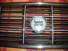 LANCIA Y 10 CALANDRE