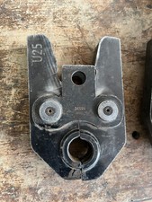 GANASCIA  PINZA PRESSATRICE MATRICE U 25 USATA