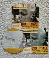 MURUA 69 - The Street Corner