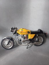 Protar 1/9 Laverda 750 gialla