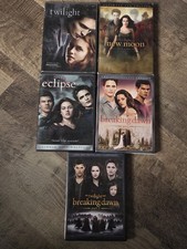 The Twilight Saga Complete Series DVD Set 5-Movie Collection &  Illustrated Book
