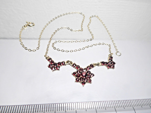 Collana sfaccettatura granato
