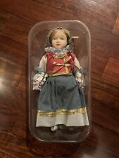 Bambola Di Porcellana Collezione Dal Mondo Fabbri Editori