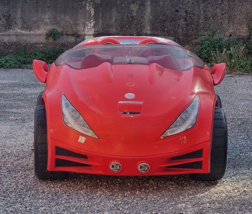Titolo auto elettrica - auto, bambini