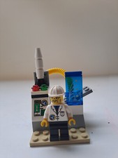 LEGO SPACE 6452 CITY MINI ROCKET LAUNCHER