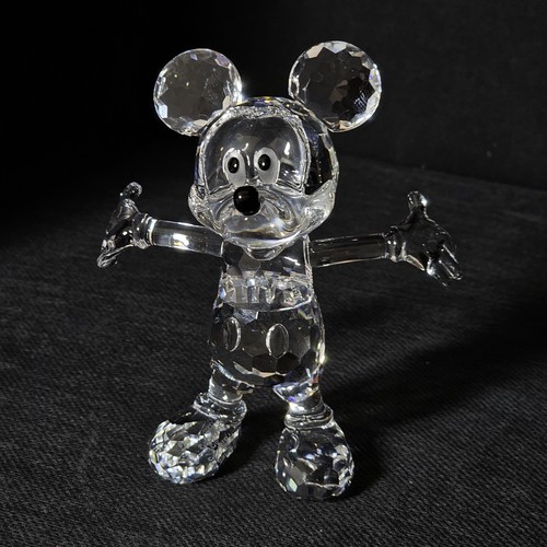 Swarovski disney vetrina - disney,