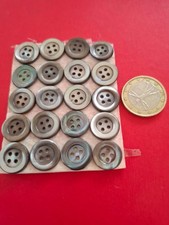 24  BOTTONI IN VERA MADREPERLA