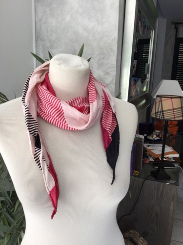 Foulard burberry 100 soie - 100%,