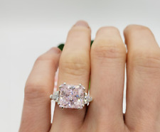 Anello di Fidanzamento Principessa 4,50 Ct Zaffiro Rosa Naturale e Diamanti Oro Bianco 14K