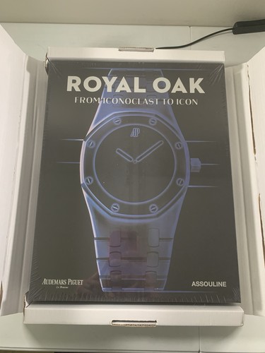 Audemars piguet royal oak book - royal,
